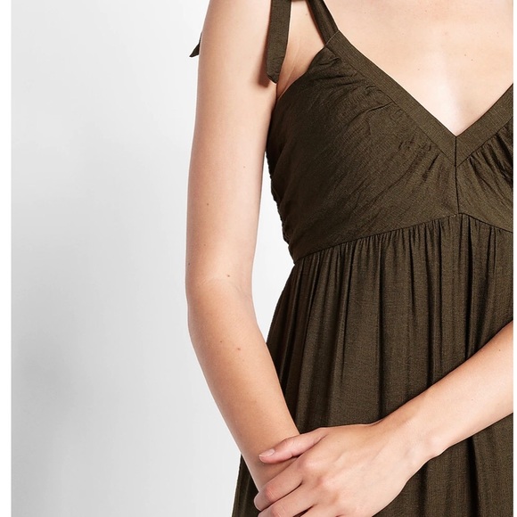 Olive maxi dress - Picture 3 of 9